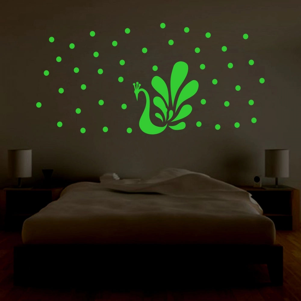 Adorable Green Radium Wall Sticker