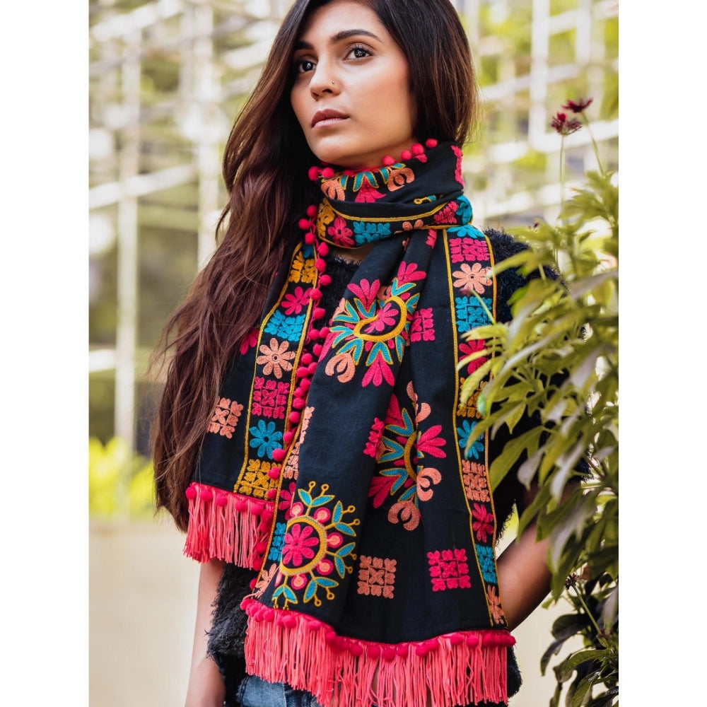 Stunning Women's Cotton Embroidered Muffler