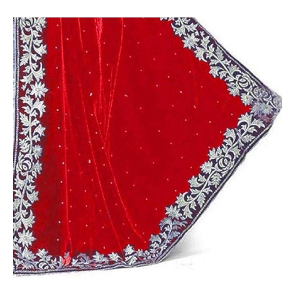 Voguish Velvet Embroidered Saree With Blouse Piece