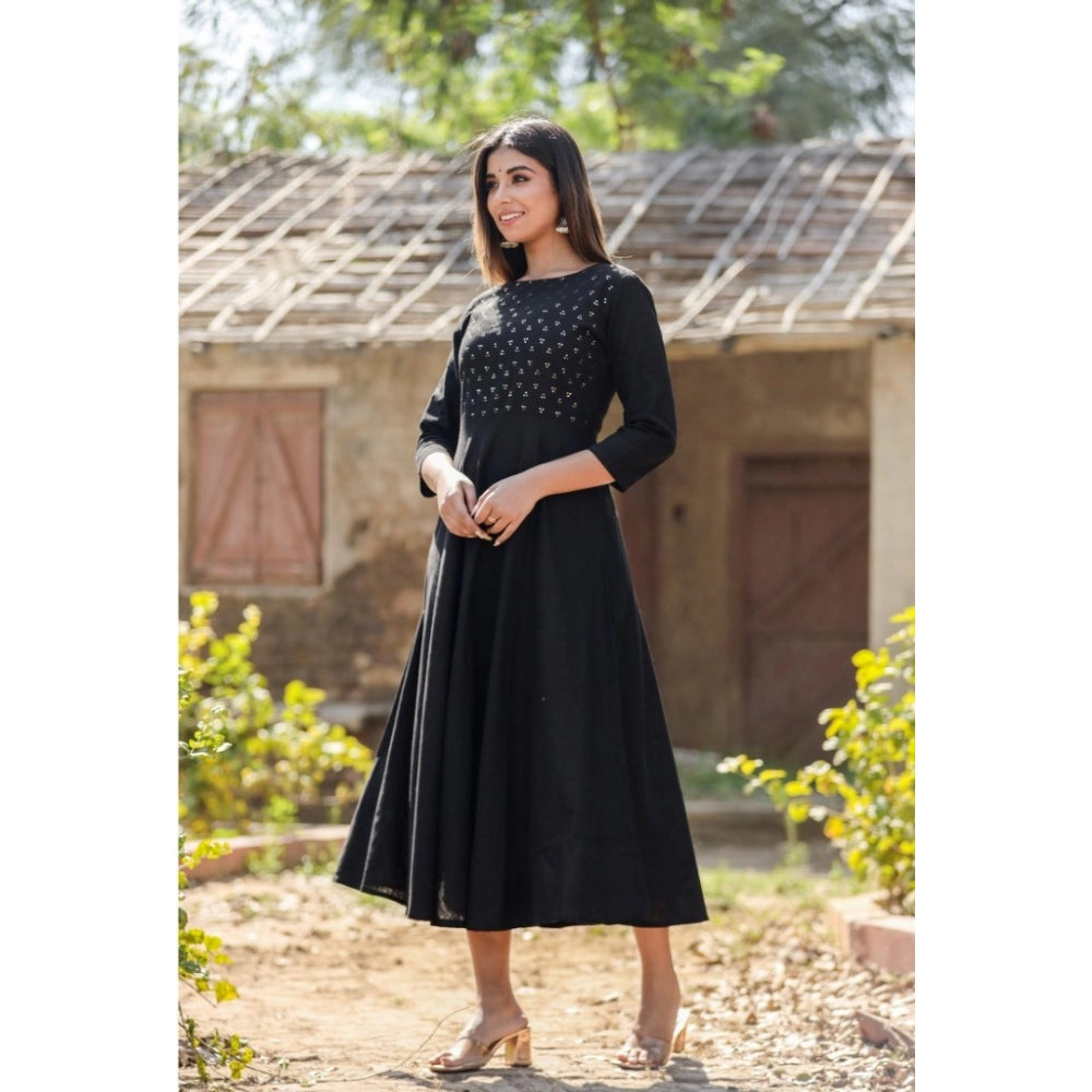 Fabulous Cotton Solid Round Neck Kurti