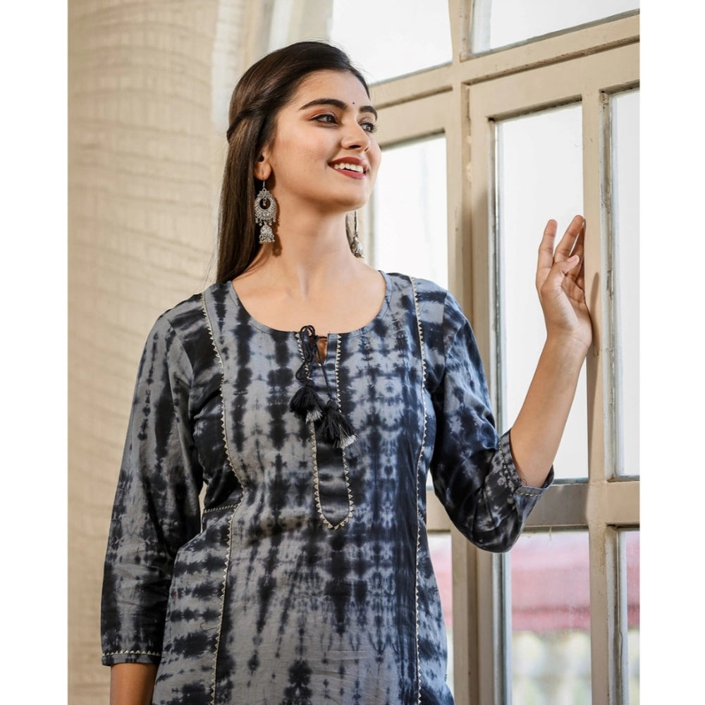 Dazzling Cotton Dyed Round Neck Kurti