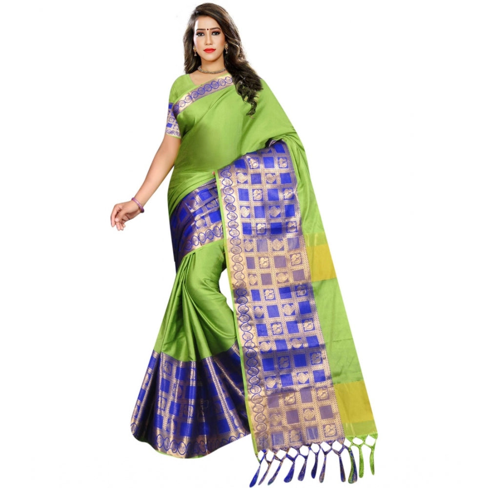 Glorious Jacquard Woven Saree With Blouse Piece