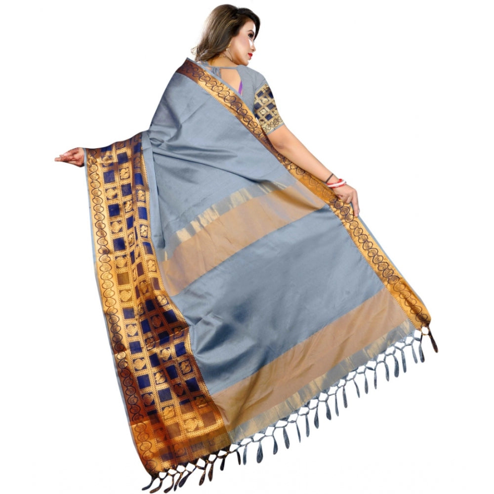 Glorious Jacquard Woven Saree With Blouse Piece