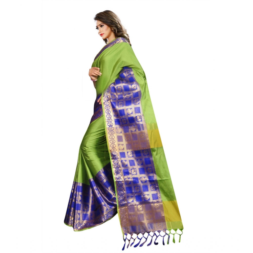 Glorious Jacquard Woven Saree With Blouse Piece