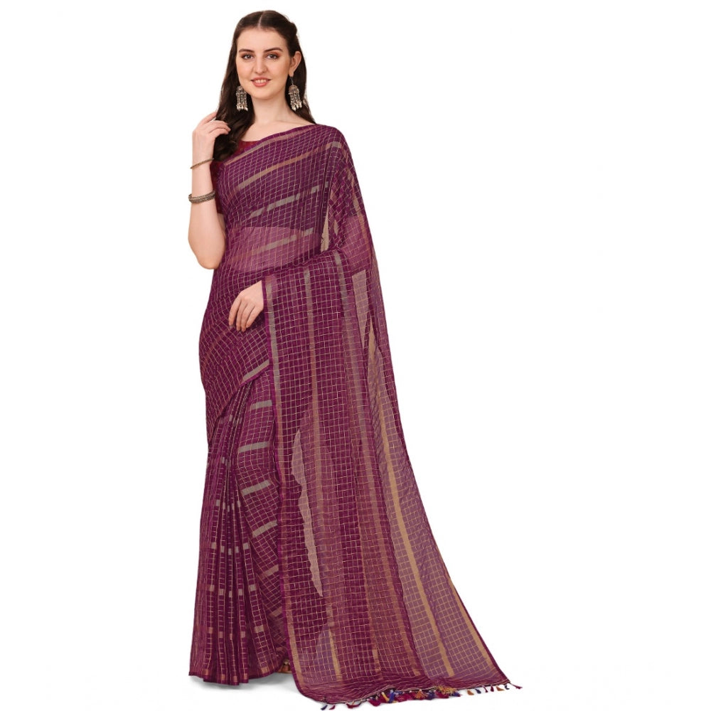 Incredible Silk Blend Checkered Saree With Blouse Piece