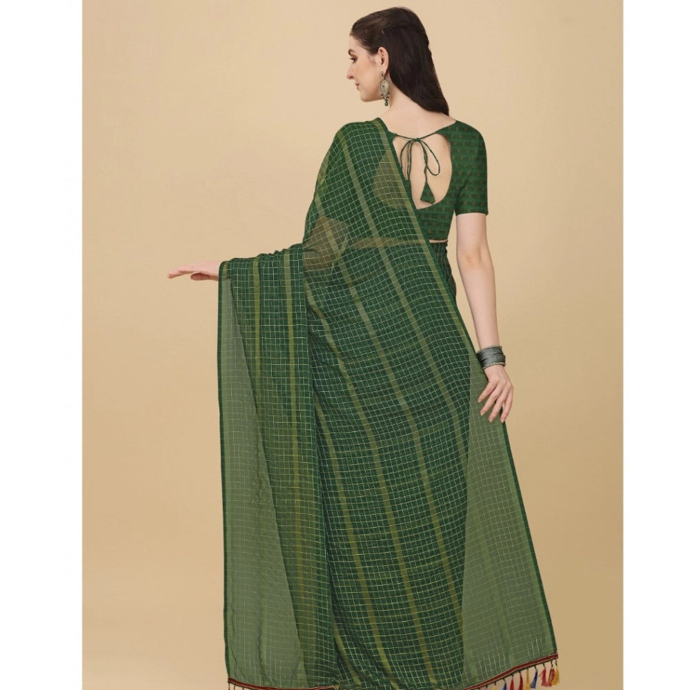 Incredible Silk Blend Checkered Saree With Blouse Piece