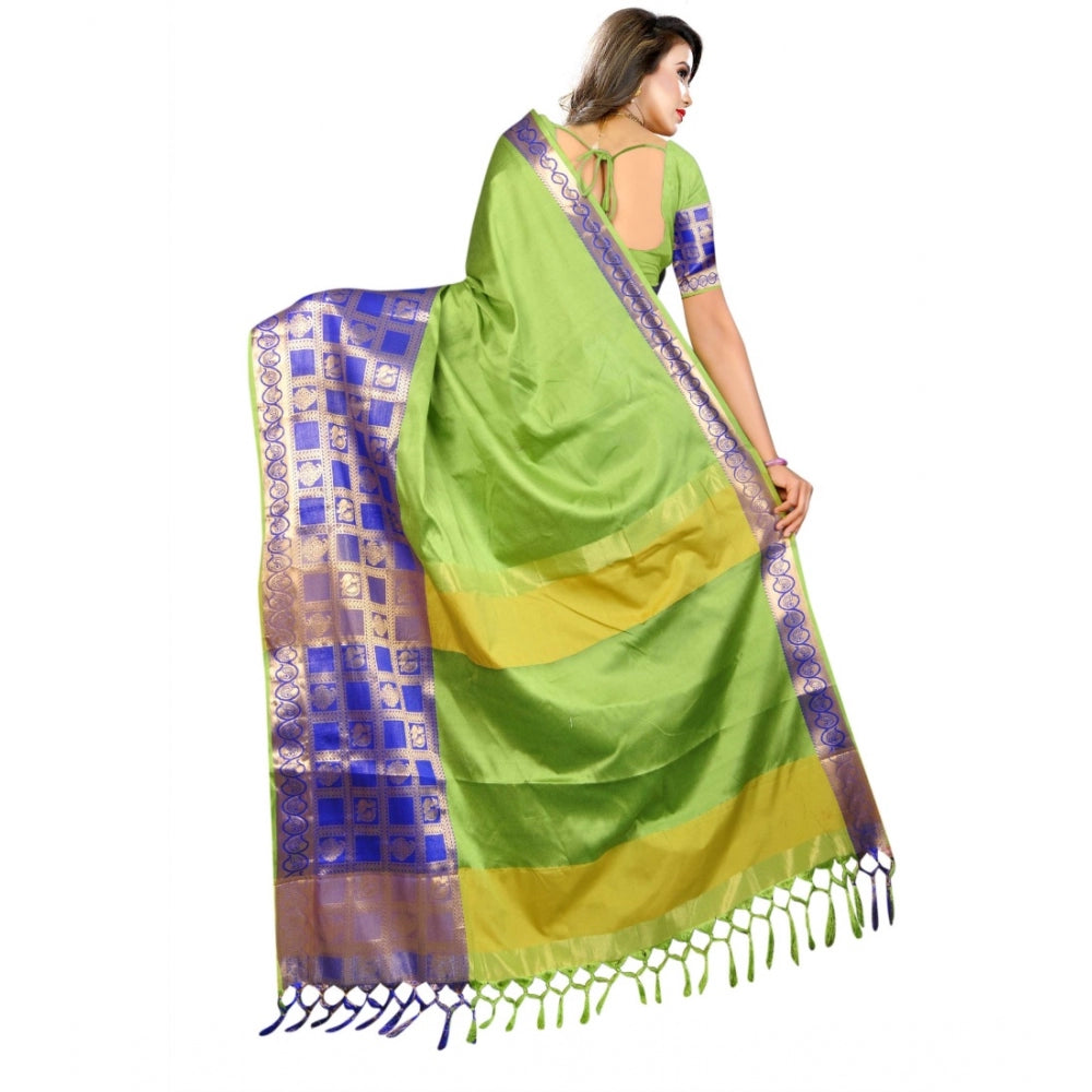 Glorious Jacquard Woven Saree With Blouse Piece