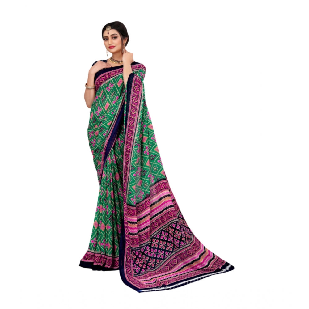 Fabulous Georgette Floral Print Saree With Blouse Piece