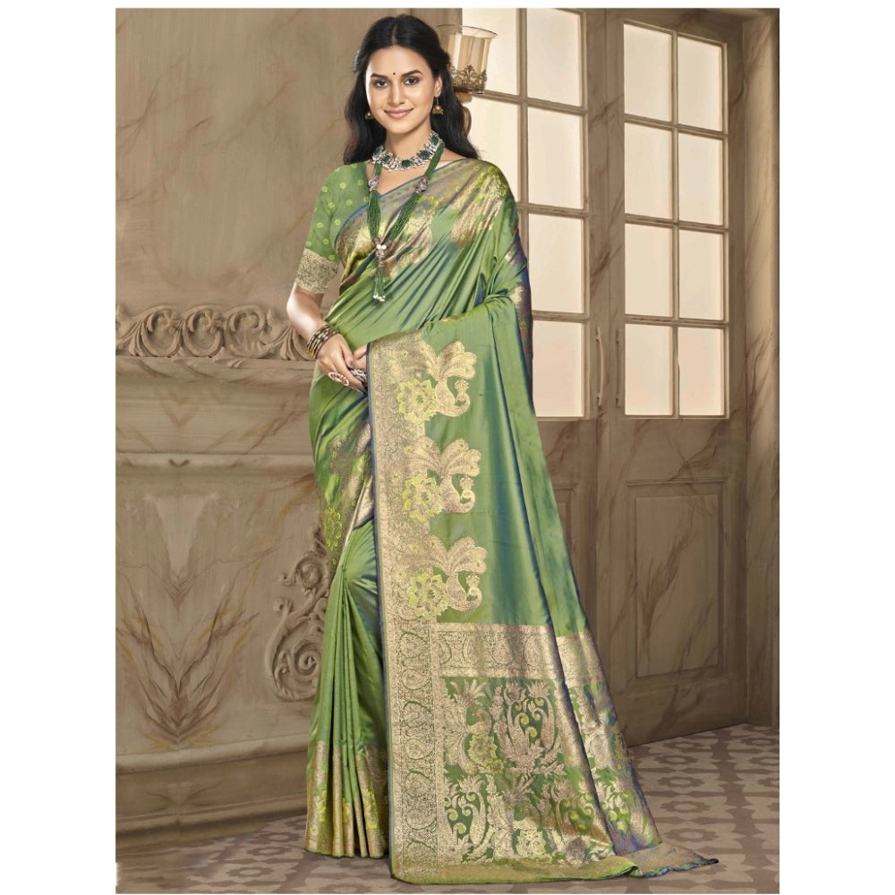 Fashionista Silk Woven Design Saree With Blouse Piece