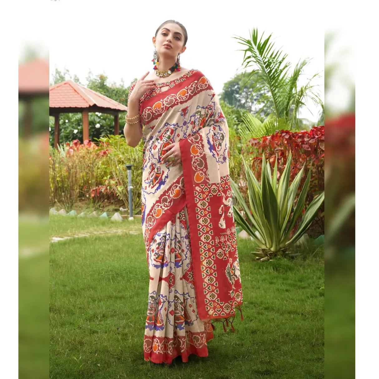 Pretty Women's Tussar Silk Printed Saree With Unstitched Blouse