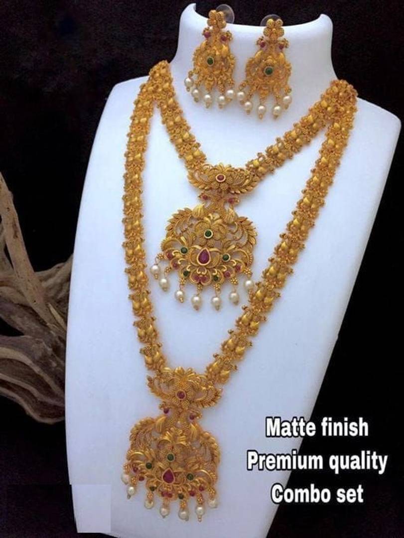 Stylish Alloy Gold Plated Pearl Work Jewellery Set