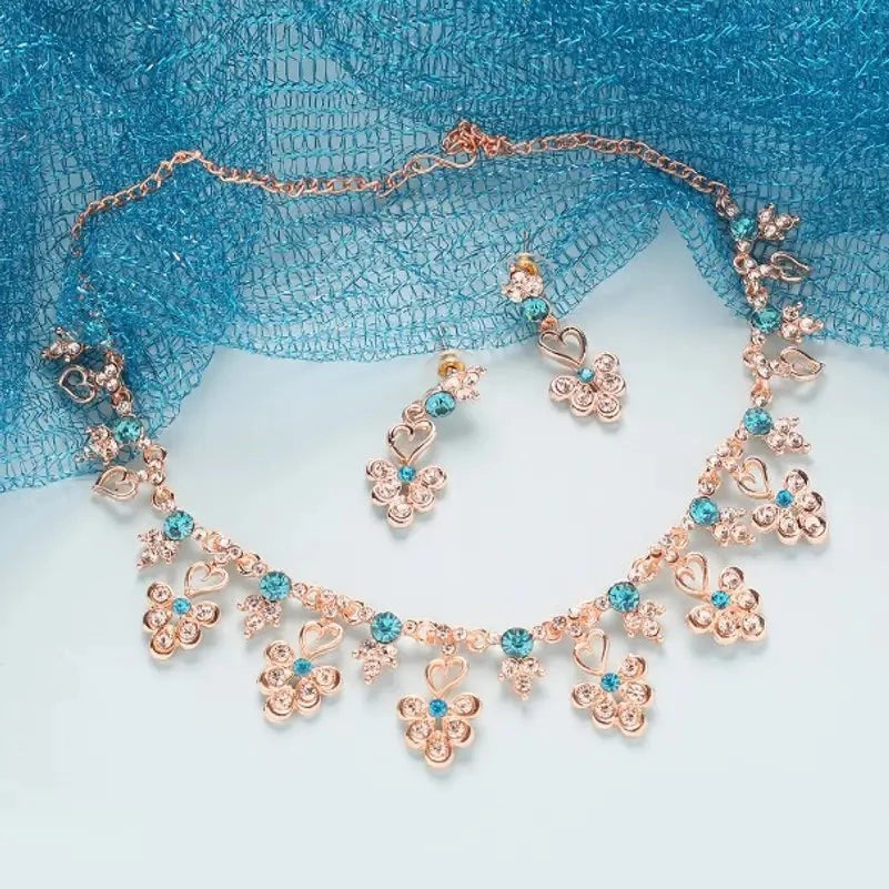 Glamorous Gold Plated Floral Design Necklace Set